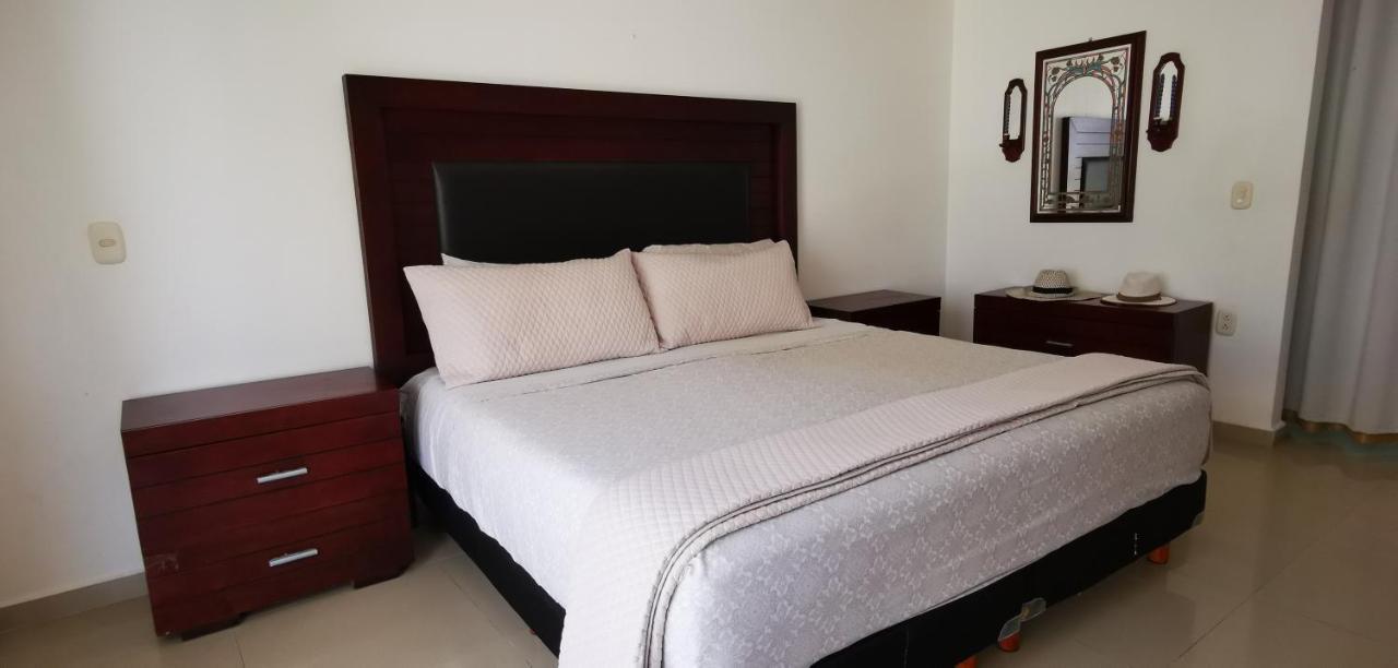 Villa Aurora Beautiful Beachfront Apartment Канкун Экстерьер фото